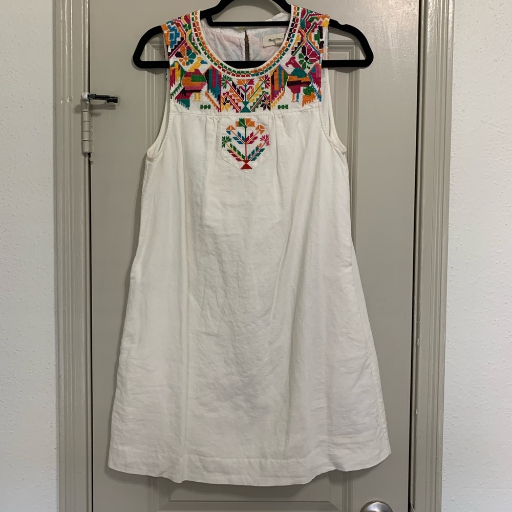 Embroidered White Sleeveless Dress